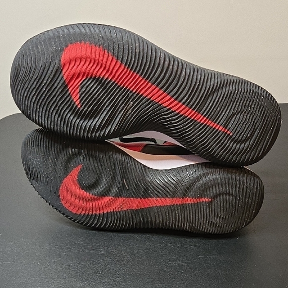 Nike Fly By Low - Picture 6 of 11